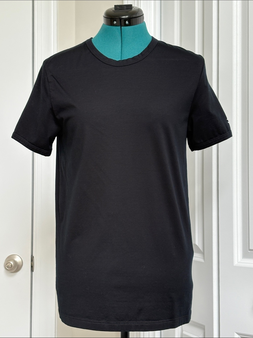 CHANEL Black Short Sleeve Crew Neck Tee - Spring 2008